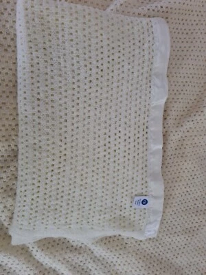 £15 • Buy Vintage Mothercare Baby Cellular Blanket  Pram / Cot 150 X 100cm Yellow / Lemon