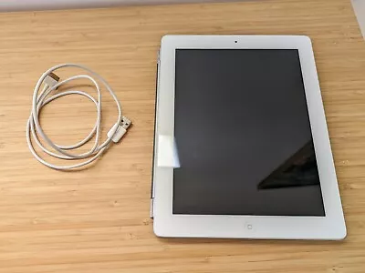 Apple IPad 3rd Gen. 32GB Wi-Fi 9.7in - White • £0.99