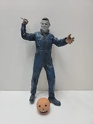 Michael Meyers Halloween 1999 McFarlane Toys Michael Myers 7  Action Figure • $15.99