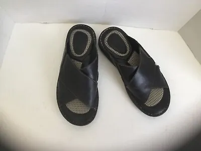 Born Men’s Black Leather Sandler Slides Black Size: 9 • $29.87