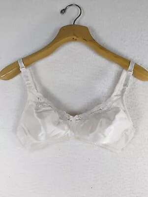 Shiny Light Beige  Unlined Wireless Vintage SEARS Ah-H Lite 'N Lacey Bra 34C • $42.46