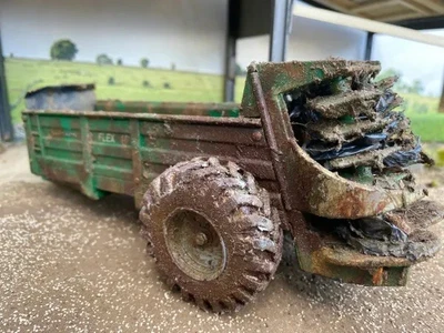 £64.95 • Buy Kicko Cox Dirty Weathered Muddy Samson Muck Spreader Conversion Britains 1:32