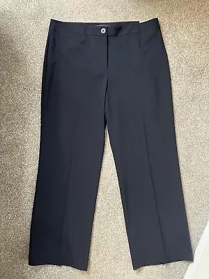 M & S Ladies Trousers -size: 14 - Length: Short. • £4.99