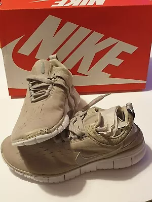 £119.95 • Buy   WMS  Nike Free OG '14 A.P.C SP - 709016 201   *NEW* In The Box. UK Size 6.5
