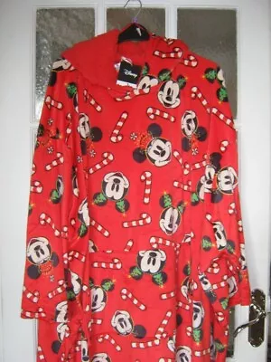 Ladies Disney TU Mickey Mouse Soft Touch Slinky Fleece Hooded Blanket Size XL • £23.95