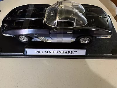 VERY RARE Motor Max 1961 Mako Shark Corvette XP-755 1:18 • $30