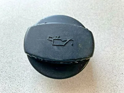 1985-1992 Mercedes-benz 300e W124 ~ Cylinder Head Cover Oil Cap ~ A1110180302 • $9.99