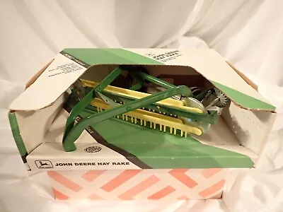 Vintage 1991! ERTL John Deere Hay Rake #5686 1/16 Scale Replica New In The Box! • $81