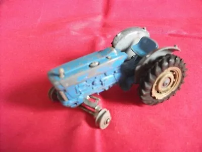 Ford Farm Tractor ~ Matchbox / Corgi   ~ Used Condition / Vintage Toy Car • £8.95