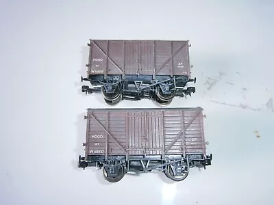 Pair Of Bachmann OO BR Mogo Goods Vans • $20