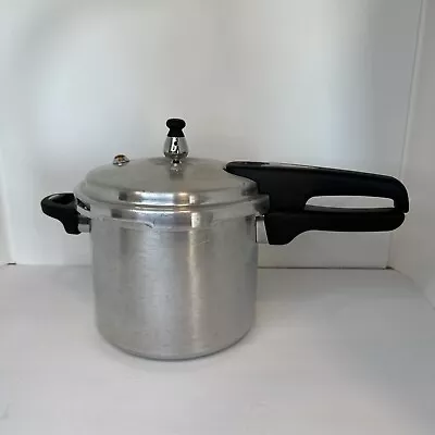 Vintage Mirro 92140 4 Quart Aluminum Construction Pressure Cooker With Jiggler • $11.19