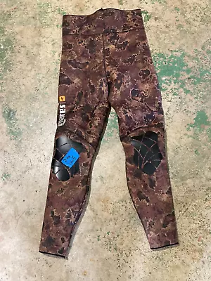 Mares Instinct Camo Brown 7mm Bottom Size 5 • $75