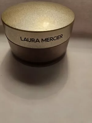 Laura Mercier Translucent Powder Medium Deep • £9.99