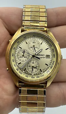 Seiko Chronograph 7T32-7C60 Gold Dial Mens Quartz Alarm Watch Vintage • $10.49