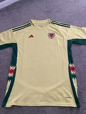 Wales Football Shirt 2024 Size XL • £25