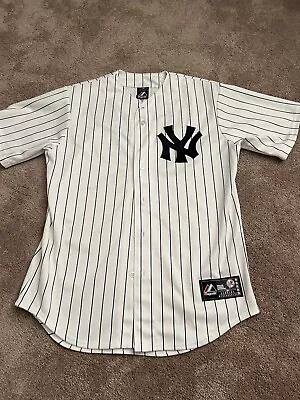 Derek Jeter  #2 New York Yankees White Majestic Pinstripe Jersey Adult M • $55