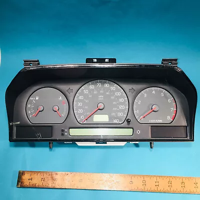 2000 C70 S70 V70 Xc70 Xc Volvo Instrument Cluster Speedometer 9168144 Oem Dash • $26.99