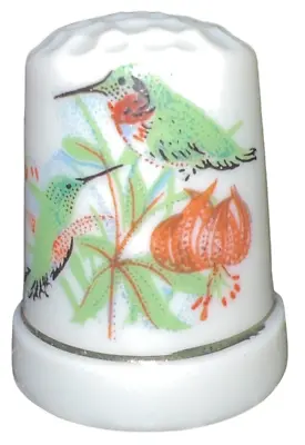 Vintage Thimble Porcelain Fine Bone Humming Bird In The Bushes • $15.99