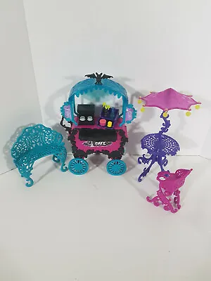 Mattel Monster High Scaris City Of Frights Hard To Dig Up Cafe Cart Playset • $23.51