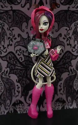 Monster High G3 Draculaura's SKULLTIMATE SECRETS NEON FRIGHTS Outfit - NO DOLL • $20
