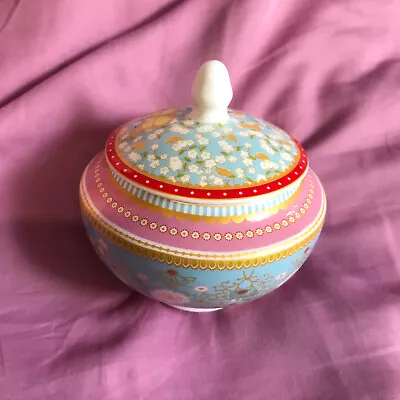 Maxwell & Williams Cashmere Enchante Jacqueline Sugar Bowl With Lid • $45