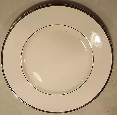 HK301 Mikasa - Cameo Platinum Salad Plate(s) 8 1/2 . Quantity 1.  Preowned • $6