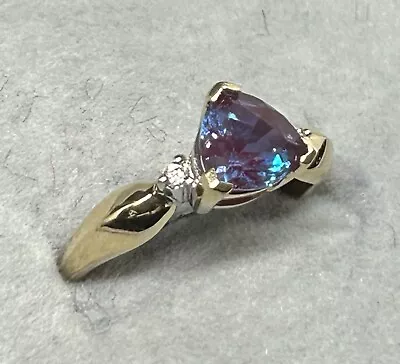 10k Yellow Gold Iridescent Trillion Mystic Fire Topaz Diamond Ring Sz5.75 1.87g • $395