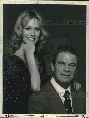 1977 Press Photo Miss America 1977 Dorothy Benham Pageant Host Bert Parks • $19.99
