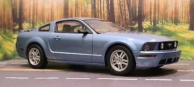 1/18 Autoart 2005 Ford Mustang GT Windveil Blue Diecast **READ** • $189