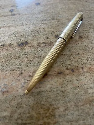 MONTBLANC Meisterstück Solitaire 18k 750 Pinstriped Yellow Gold Ballpoint. • $5000