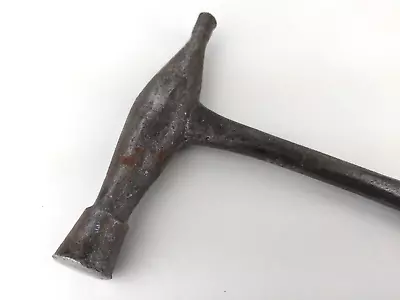 VINTAGE DROP FORGED STEEL HAMMER CRATE CLAW HAMMER K & B Co. NEW HAVEN CT. • $17