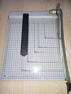 Office A4-B7 Photo/Paper Cutter Guillotine Trimmer (Metal Professional HeavyD) • £21.99