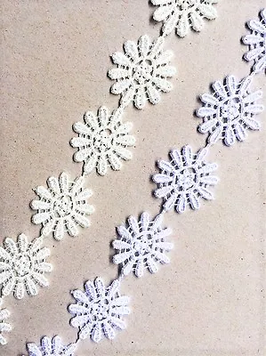 Daisy Lace Flower Guipure White Or Cream Sew On Motif Appliques 25mm 1  • £4.25