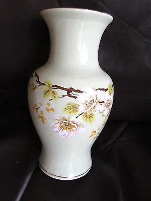 Sadler Apple Blossom Mint Green 8.5 Inch Vase • £6.50