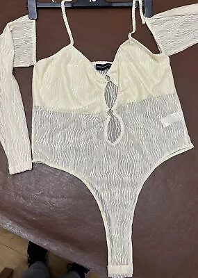 £10 • Buy Great Halterneck Long Sleeved Lacy Cream Bodysuit Size 20 Vgc