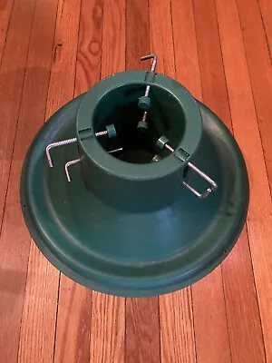 Round Plastic Green Christmas Tree Stand • $15