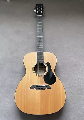 Alvarez Acoustic Guitar • £120