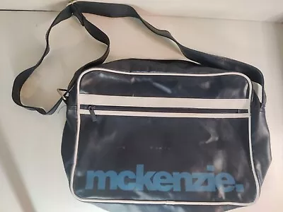 MCKENZIE Messenger Bag • £8