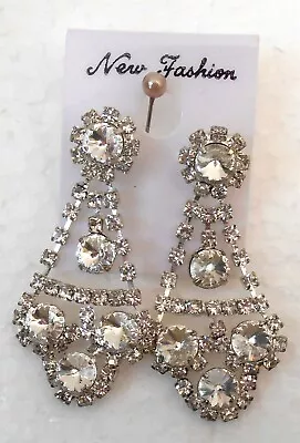 $5 • Buy Silver Diamente Drop Earrings---peirced--on Card--unwanted Gift--very Good