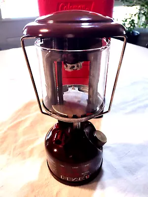 Coleman Model 222 Peak 1 Lantern With Case Dated 1-80 Canada 9  Tall X 4  Wide • $119.99