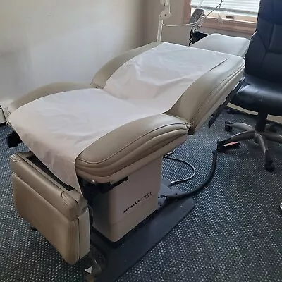 MIDMARK 75L Power Procedure Chair With Hand Control Exam Chair • $2250