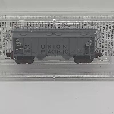 Micro-Trains MTL Z Union Pacific Two Bay Hopper 531 57 080 UP 11219 • $34.99