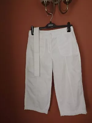 MARKS AND SPENCER LADIES SUMMER CROPPED TROUSER SIZE 8 - Good Condition • £4.50