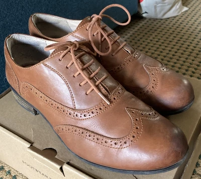 £16 • Buy Clarks Hamble Oak 7