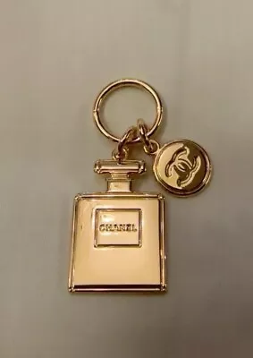 Chanel Gold Charm Accessories N°5 Buttle Limited EditionHoliday 2022 Genuin New • £26.99