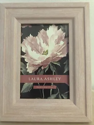 New Photo Frame Laura Ashley Feminine Matte Soft Pink Wooden 4”x 6” Nice Gift • £17.36