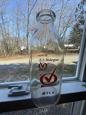 Vintage N.L. & Mohegan Dairies One Quart Milk Bottle New London CT. Connecticut • $15.99