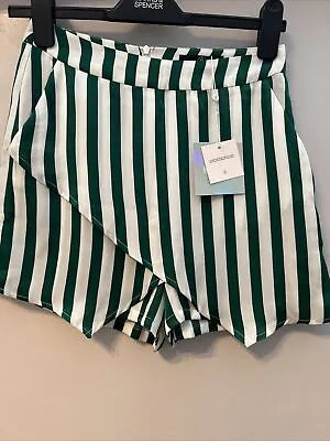 Missguided BNWT Women's Micro Mini Green White Strip Skort (shorts/skirt) Size 8 • £5.99