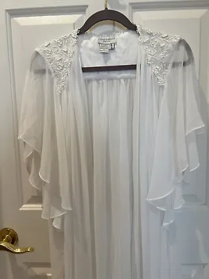 Flora Nikrooz Exquisite Vintage Long White Sheer Robe P/5 • $39.99