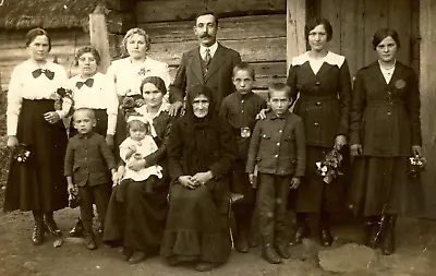 5 X7  Early 1900's Mourning Family Grandmother Group Photo Dark Veil Funeral • $27.01